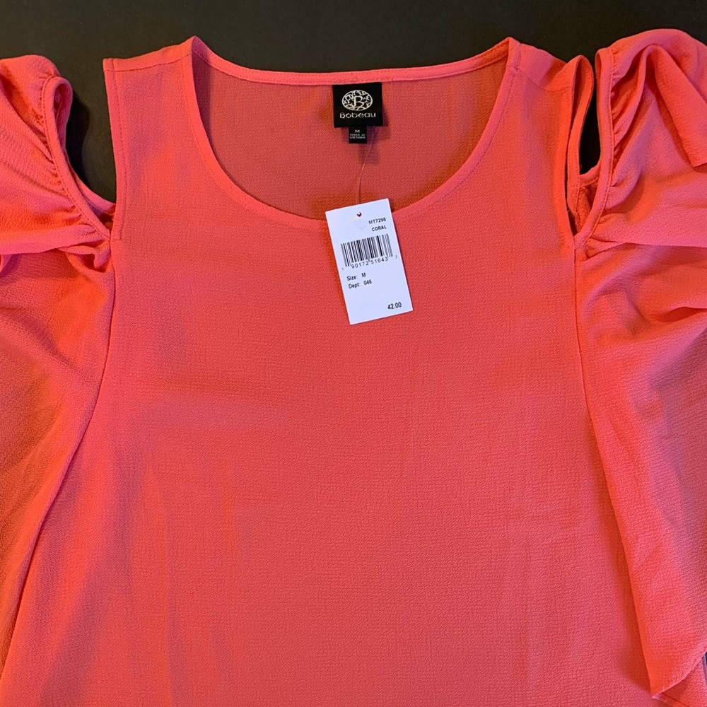 Open shoulder spring/summer shirt